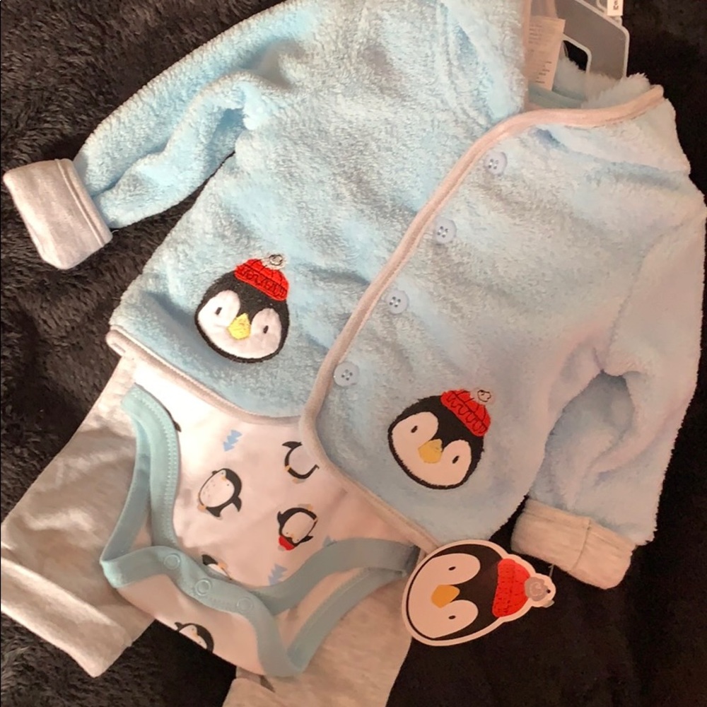 Little Beginnings 3piece Set 3-6M 💙🤍